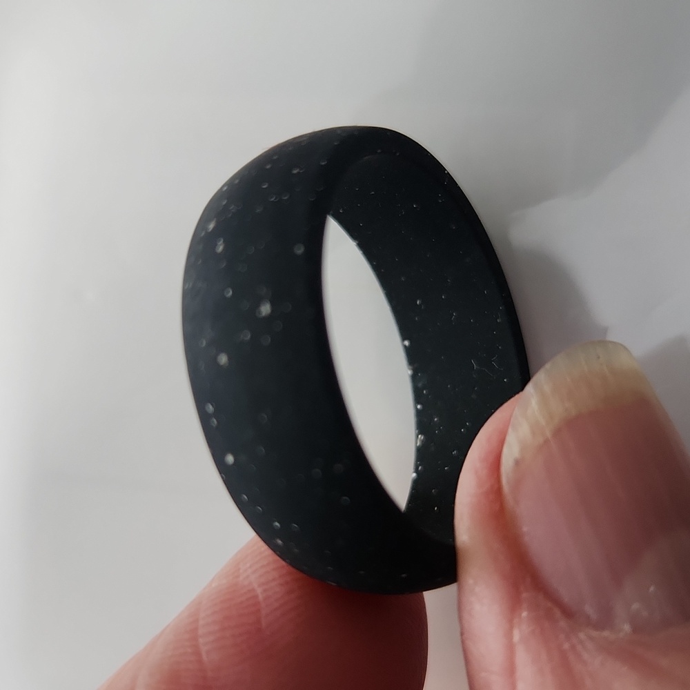 🎄5/$30 Mens Silicone Wedding Ring